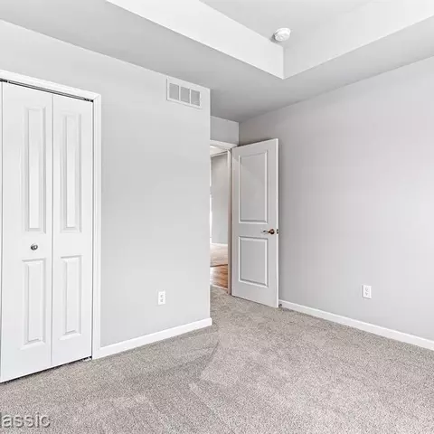 31673 Augusta Dr #65, Romulus, MI 48174 photo 15