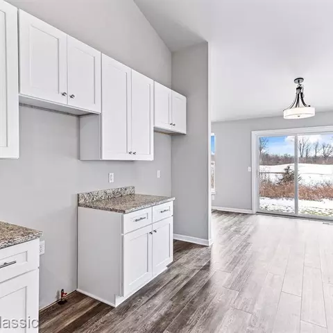31673 Augusta Dr #65, Romulus, MI 48174 photo 11