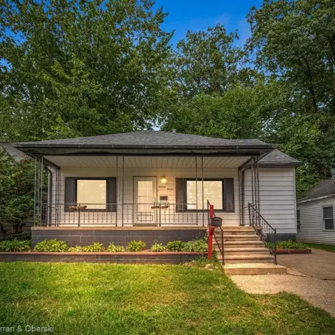 1311 Mohawk Ave, Royal Oak, MI 48067