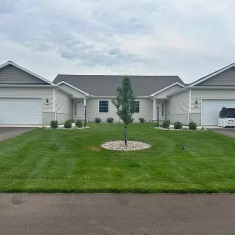 4066 Eastbridge Circle Rd, Stockbridge, MI 49285