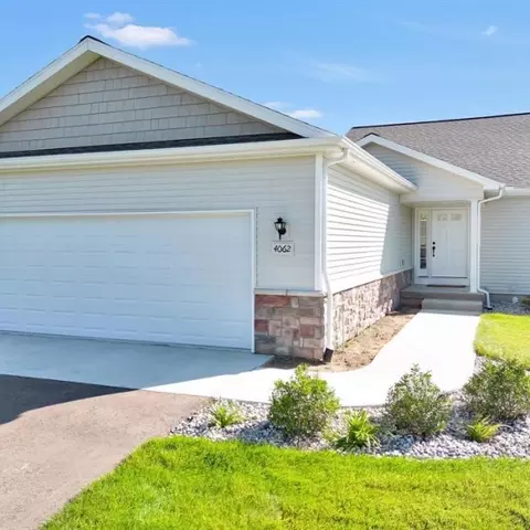 4062 Eastbridge Circle Rd, Stockbridge, MI 49285
