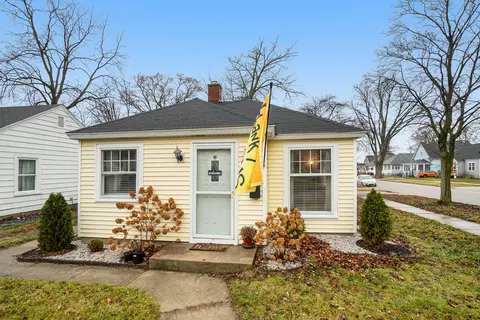 434 Harrison Ave, Holland, MI 49423