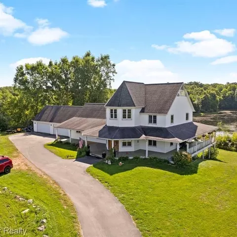 2154 Pero Lake Rd, Lapeer, MI 48446