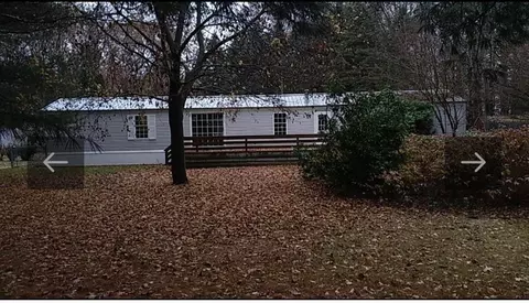 990 Adams St NW, Stanton, MI 48888