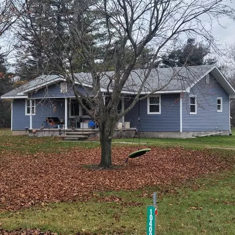 10400 Bunton Rd, Willis, MI 48191