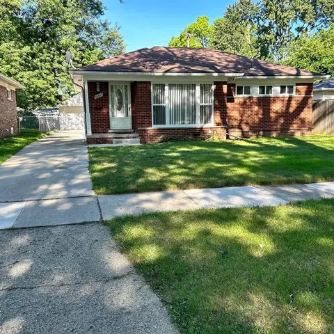 24627 Roanoke Ave, Oak Park, MI 48237