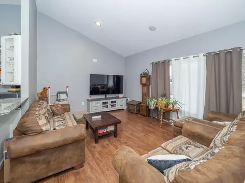 57711 Farthing, Mattawan, MI 49071 photo 4