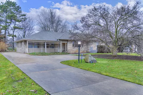 3022 Kibby Rd, Jackson, MI 49203