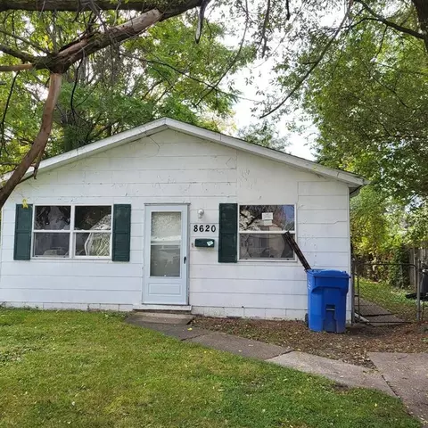 8620 Paige Ave, Warren, MI 48089