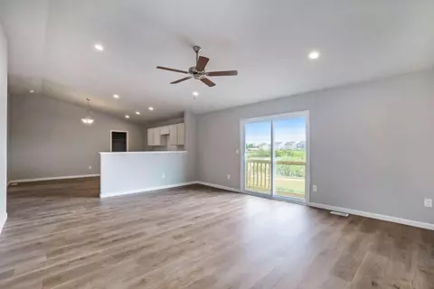 58956 Interlaken St, Mattawan, MI 49071 photo 5