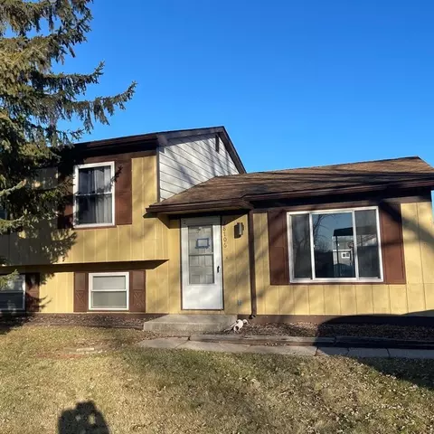 28706 Burning Tree Ln, Romulus, MI 48174
