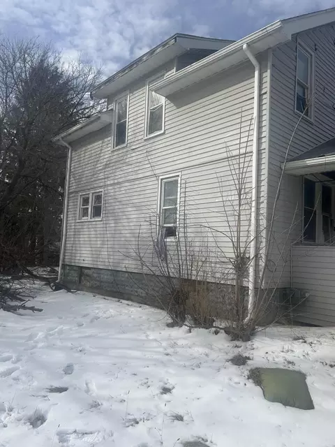 810 E Marengo Ave, Flint, MI 48505 photo 1