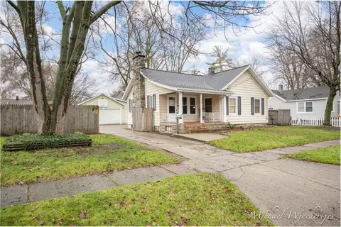 116 Exchange St SE, Wyoming, MI 49548