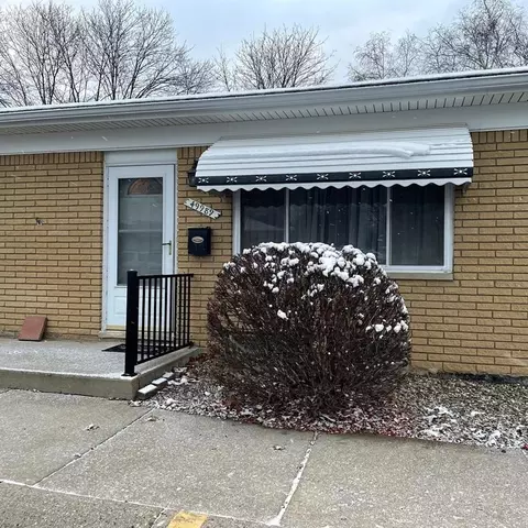 49989 Helfer Blvd, Wixom, MI 48393