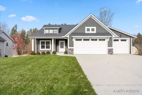 6983 Valley View Ct, Allendale, MI 49401