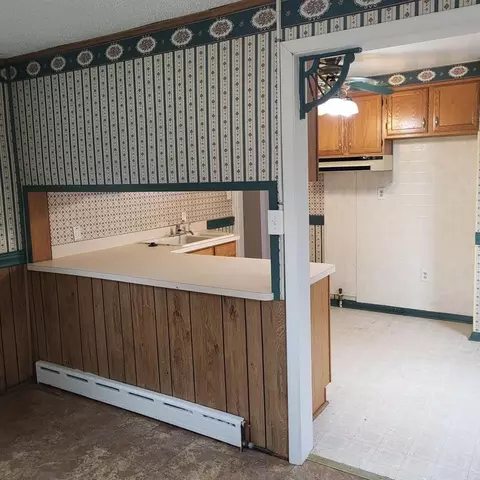 3862 Gloria St, Wayne, MI 48184 photo 8
