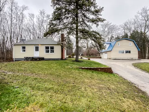 3937 Willis Rd, Milan, MI 48160