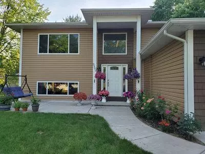 3300 Nordman Rd, Ann Arbor, MI 48108