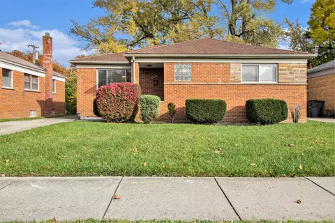 22000 Stratford St, Oak Park, MI 48237