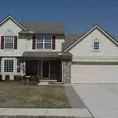 6868 Essex Ct, Waterford, MI 48327