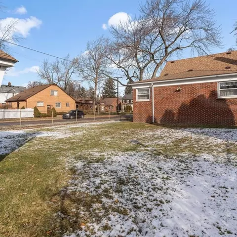 22261 Olmstead St, Dearborn, MI 48124 photo 20