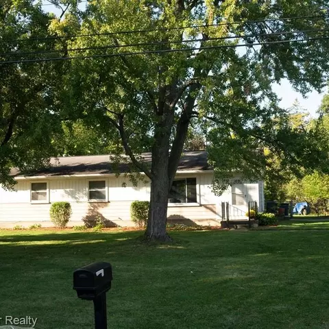 443 Trombley Dr, Troy, MI 48083 photo 19