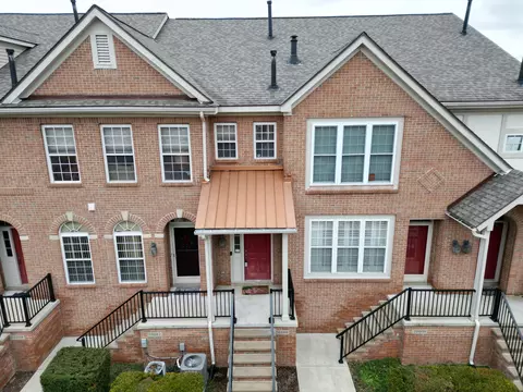 20100 Rodeo Ct, Southfield, MI 48075