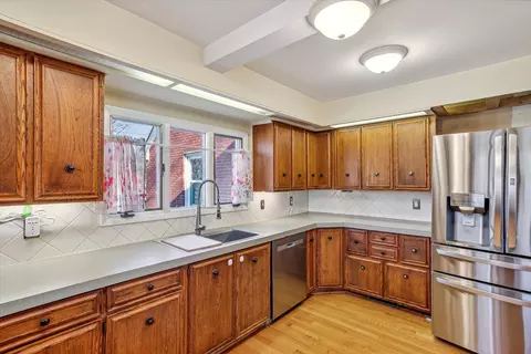 25505 Farmbrook Rd, Southfield, MI 48034 photo 27