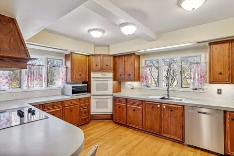 25505 Farmbrook Rd, Southfield, MI 48034 photo 24
