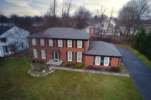 4004 Old Dominion Dr, West Bloomfield, MI 48323