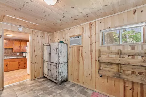 129 Dennis St, Gladwin, MI 48624 photo 8