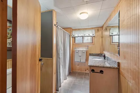 129 Dennis St, Gladwin, MI 48624 photo 24