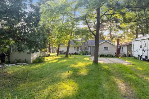 129 Dennis St, Gladwin, MI 48624 photo 5