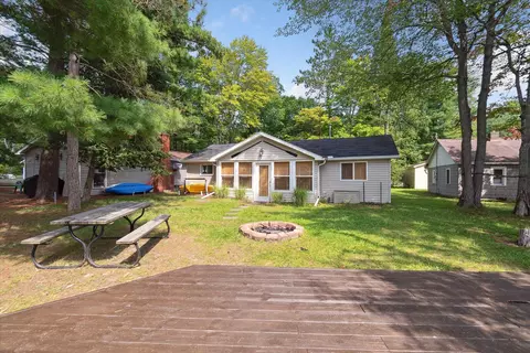 129 Dennis St, Gladwin, MI 48624 photo 31