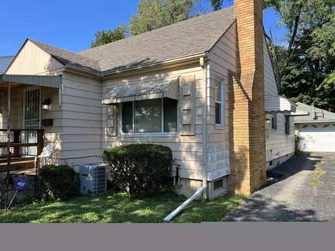 3030 Clement St, Flint, MI 48504 photo 11