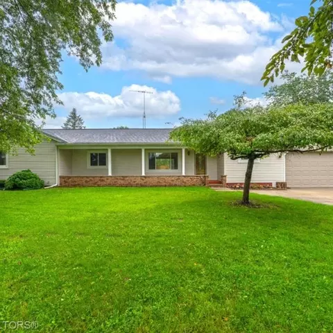 979 Wadhams Rd, Kimball, MI 48074