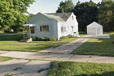 2131 36th St SW, Wyoming, MI 49519