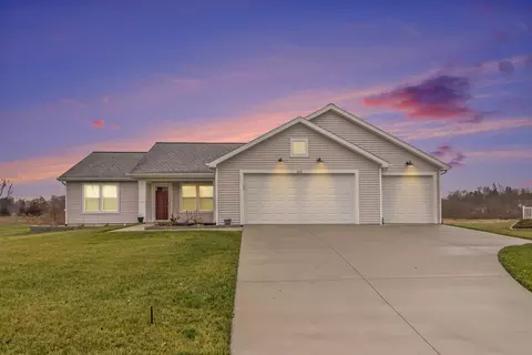 423 Constitution Ave, Brooklyn, MI 49230