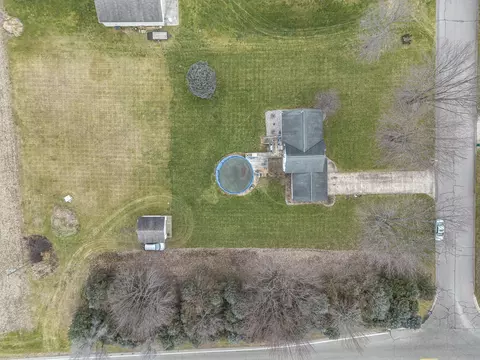 4002 Otuna Dr, Dorr, MI 49323 photo 3