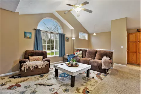 4002 Otuna Dr, Dorr, MI 49323 photo 7