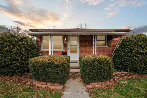2204 Council Ave, Lincoln Park, MI 48146