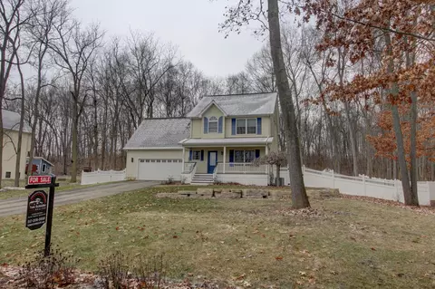 2046 Elwood Blvd, Spring Arbor, MI 49283