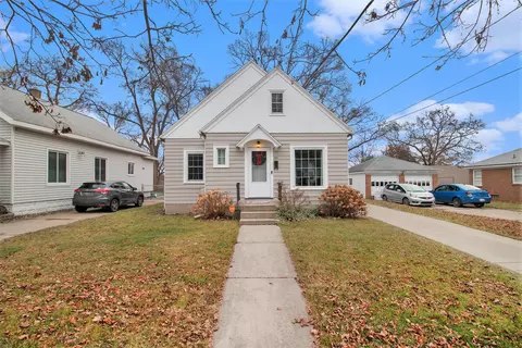 1510 Garfield Ave NW, Grand Rapids, MI 49504