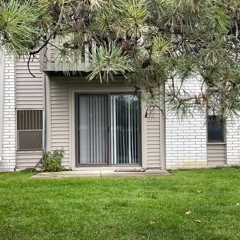 32005 12 Mile Rd #103, Farmington Hills, MI 48334