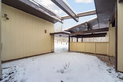 35 Castle Dr, Springfield, MI 49037 photo 54
