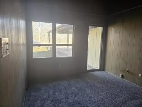 35 Castle Dr, Springfield, MI 49037 photo 18