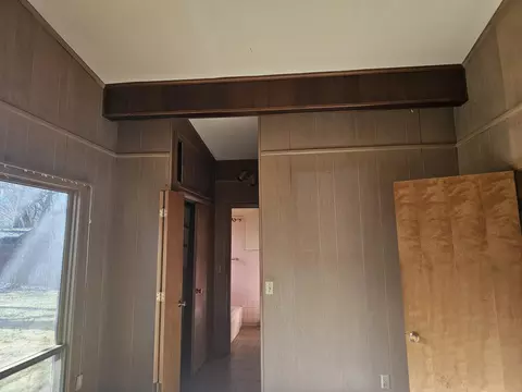 35 Castle Dr, Springfield, MI 49037 photo 17
