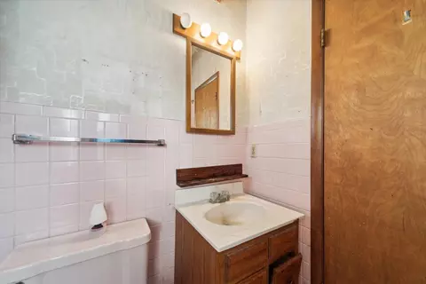 35 Castle Dr, Springfield, MI 49037 photo 44