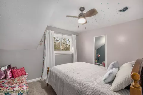 610 E Washington St, Howell, MI 48843 photo 17