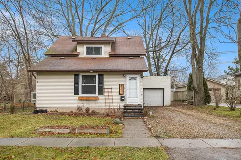 610 E Washington St, Howell, MI 48843 photo 36
